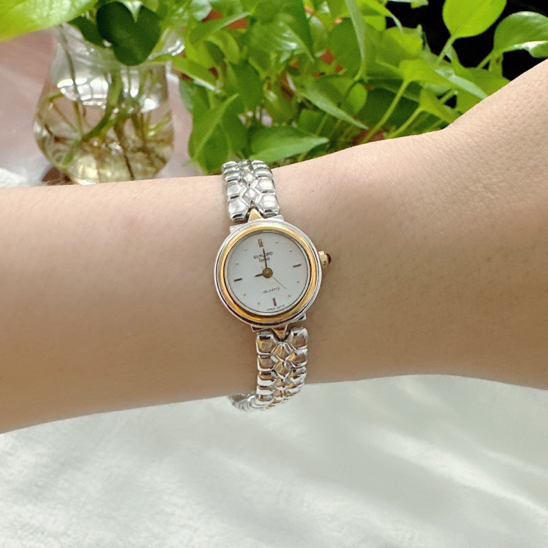 Đồng hồ nữ si nhật dáng lắc tay hiệu Sunlord, dây khoá zin