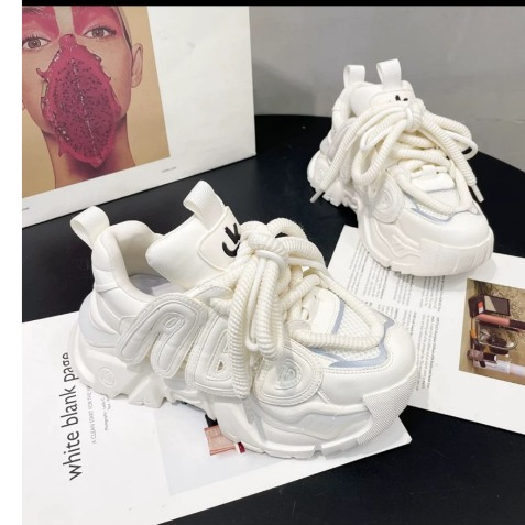 Giày nữ seaker dây to ABU đế cao 4.5cm dáng Eland'orr Mã 3087