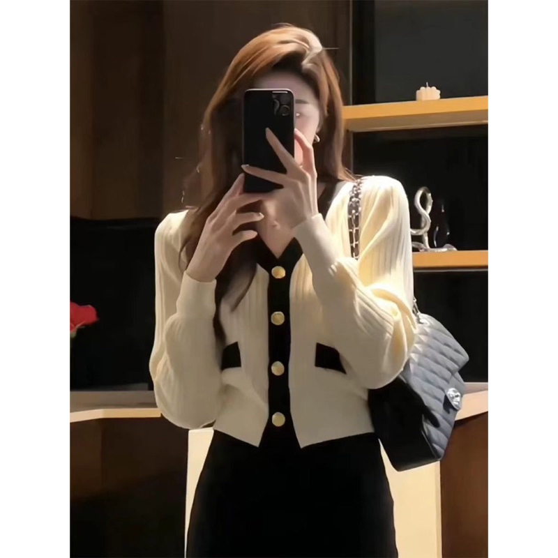 Áo Len Cadigan dáng ngắn cài cúc trẻ trung phong cách Hàn Quốc