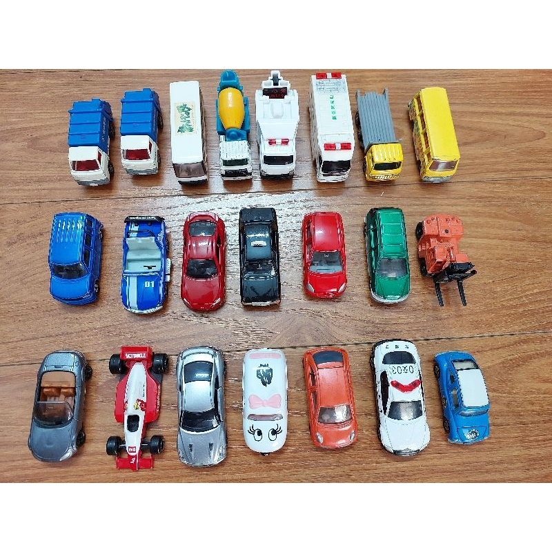 Xe mô hình Tomica cũ - 50k
