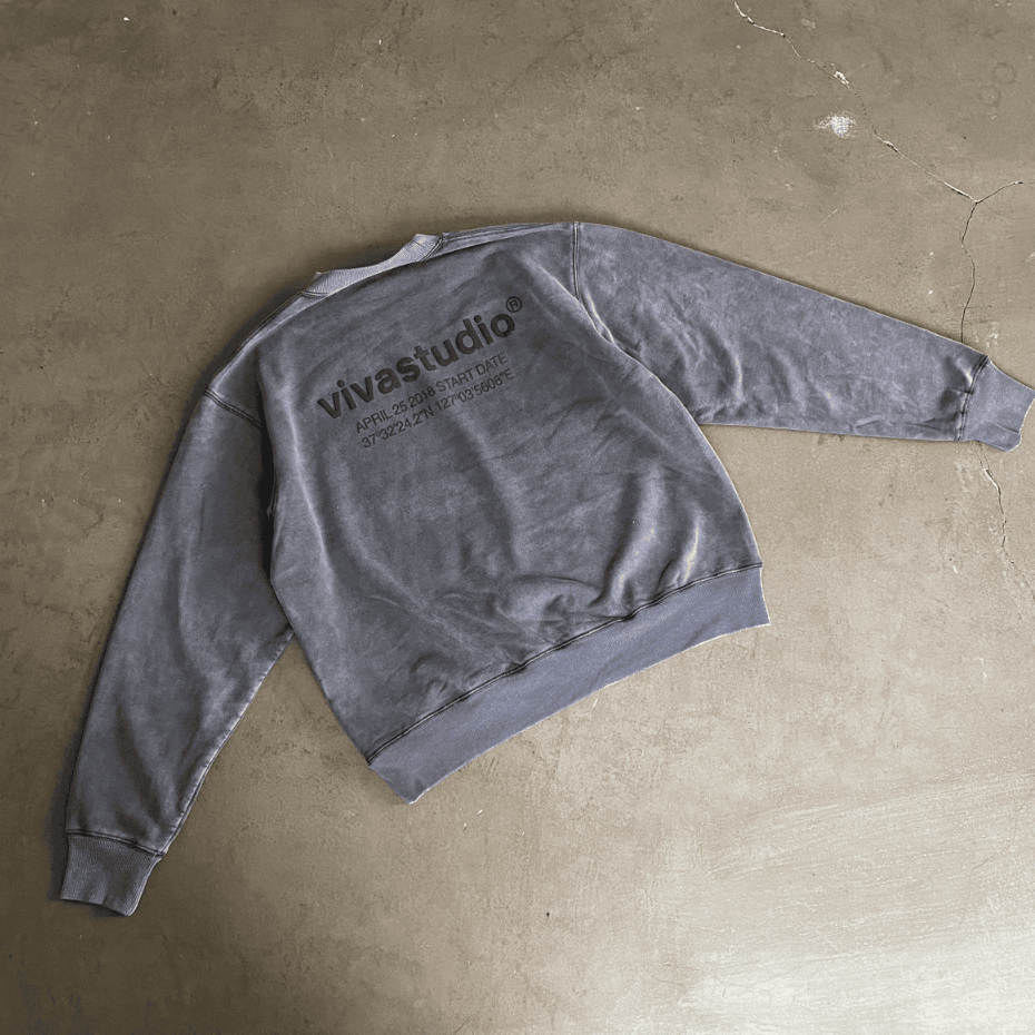 Áo sweater Vivastudio location washed sample