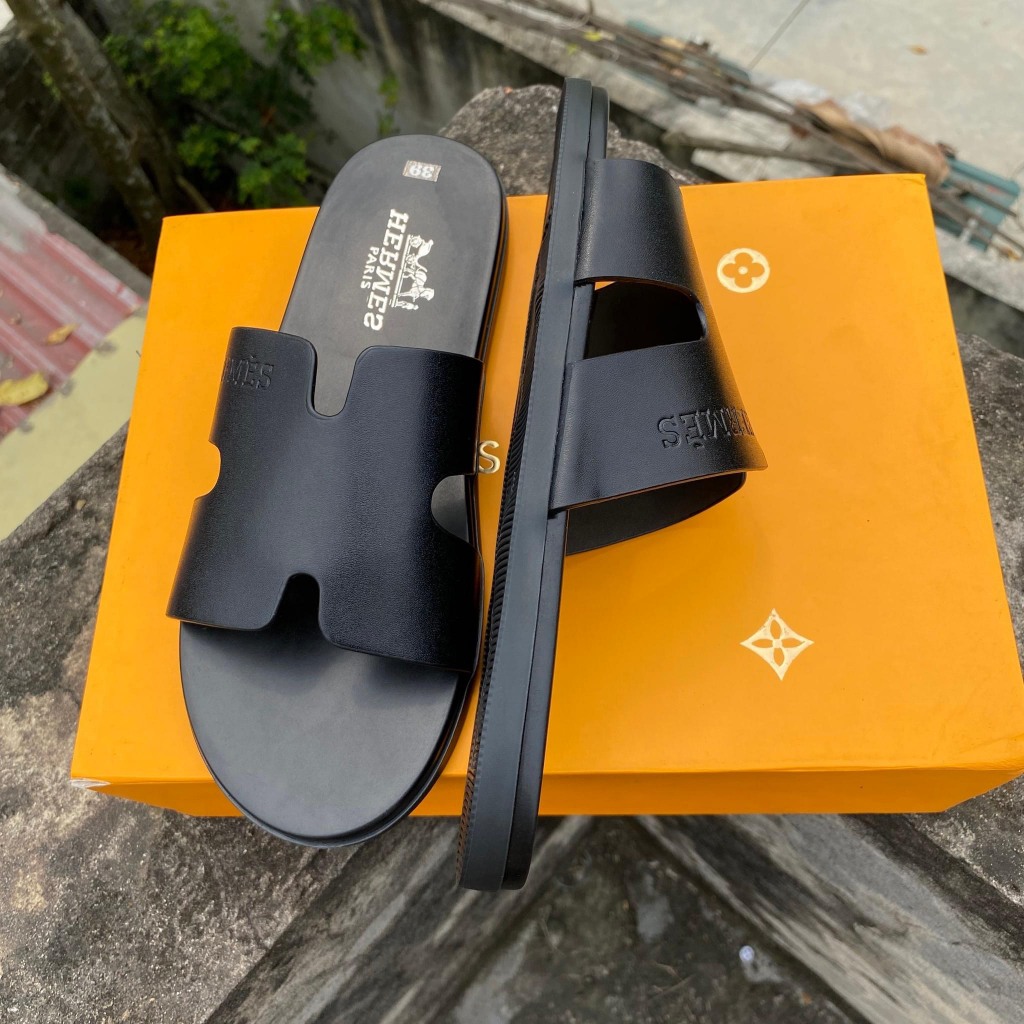 Dép Nam Hermet họa tiết lv eo vì - Dép HM họa tiết mới nhất