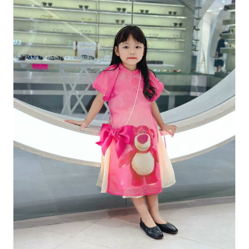 ÁO DÀI TẾT GẤU DÂU DỄ THƯƠNG NGỌT NGÀO VOAN TƠ CÁCH TÂN BÉ GÁI HAIVANCO 10 đến 40 kg mềm mại và thoáng mát hoa văn đẹp