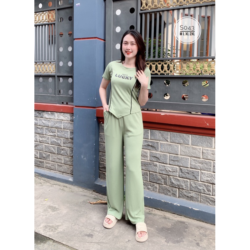 Bộ thun gân form suông in chữ bigsiz 40-100kg S043