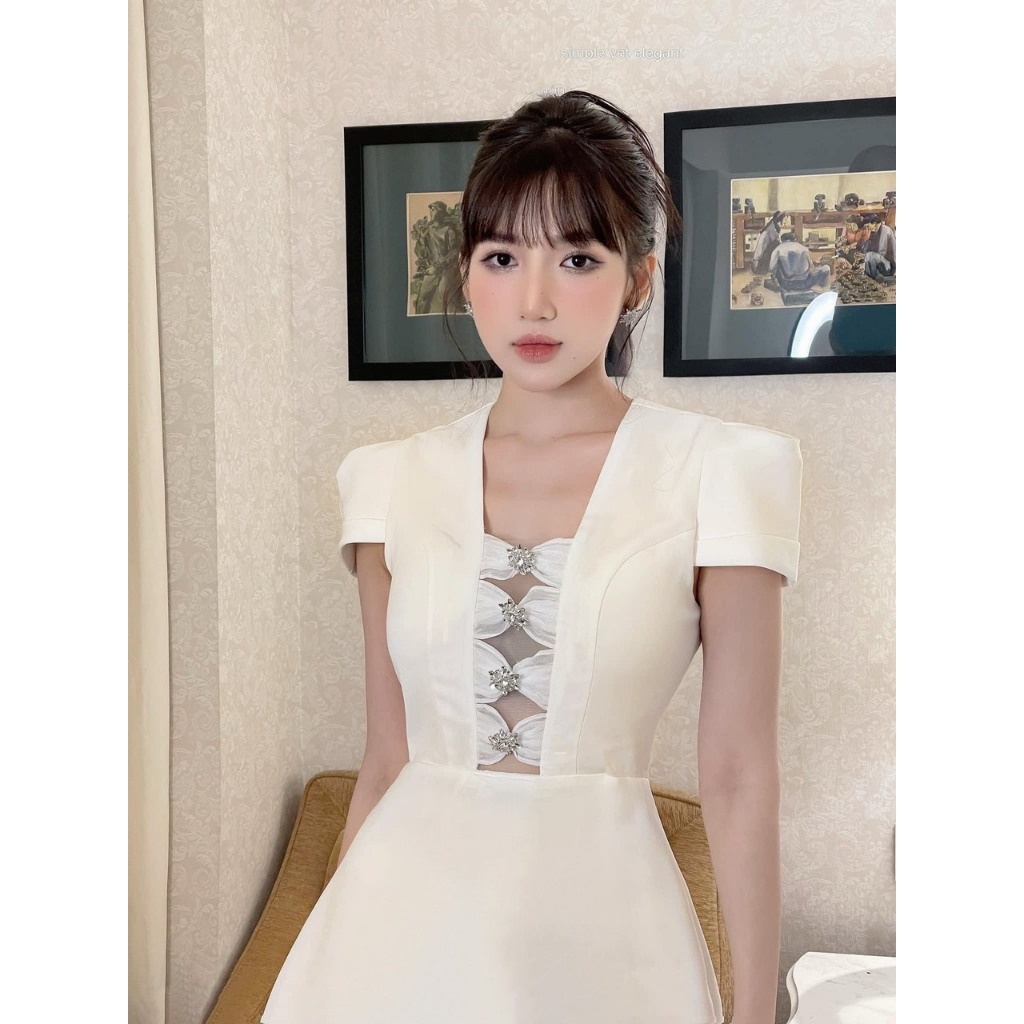 Luna Dress - Đầm trắng cổ vuông, đính đá, đầm dài vải taftaa