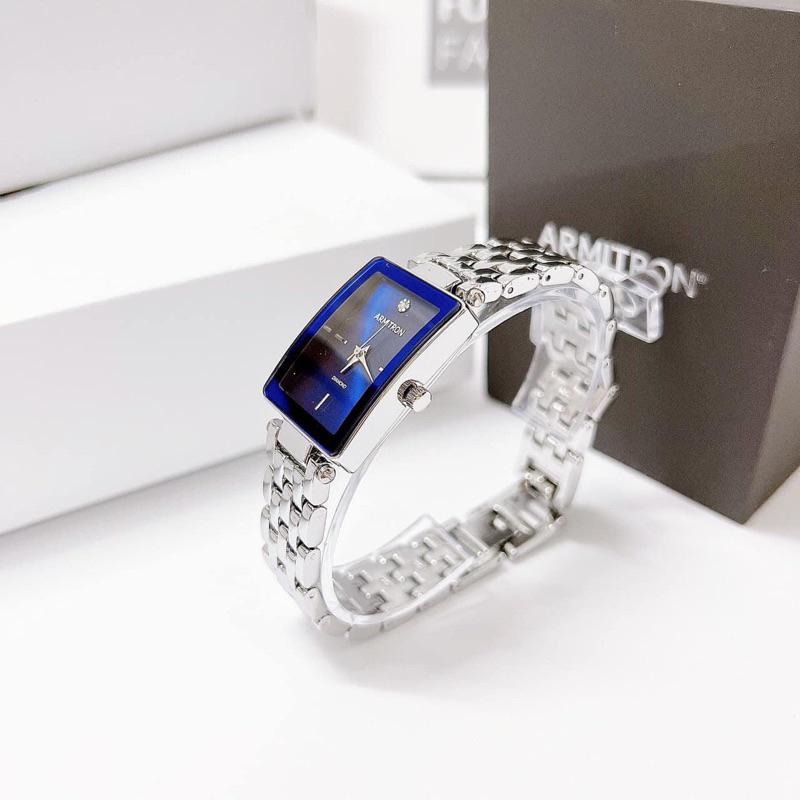 Đồng Hồ Nữ Armitron Case 23 x30mm Chống Nước 30m