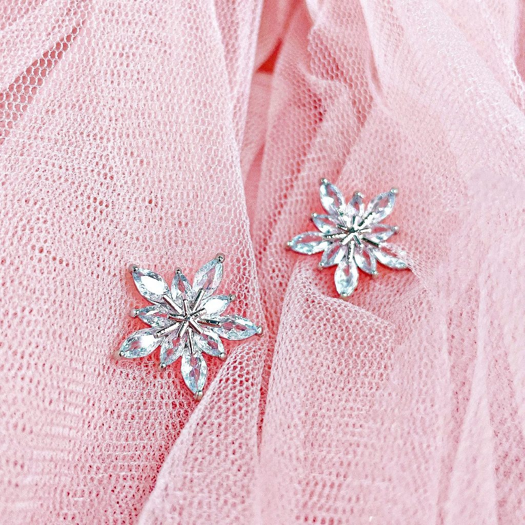 Hoa Tai Cô Dâu Hình Hoa 20mm NHANHO 884