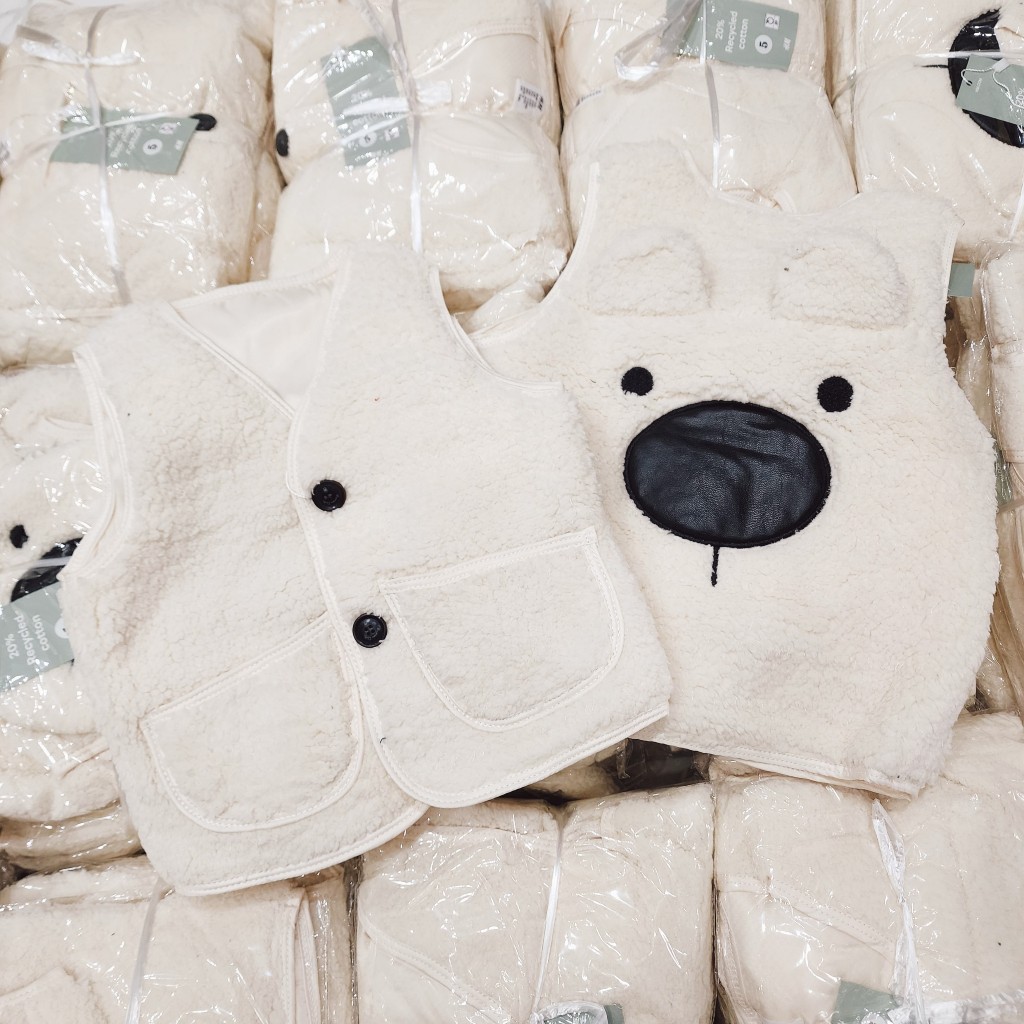 Set áo gile lông gấu kèm túi đeo chéo dành cho bé trai và bé gái