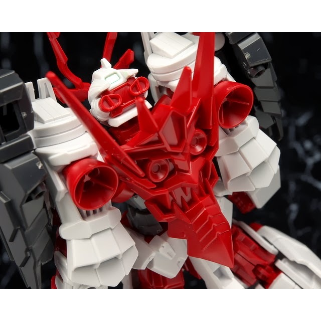 Mô Hình BANDAI HGBF 1/144 SENGOKU ASTRAY GUNDAM