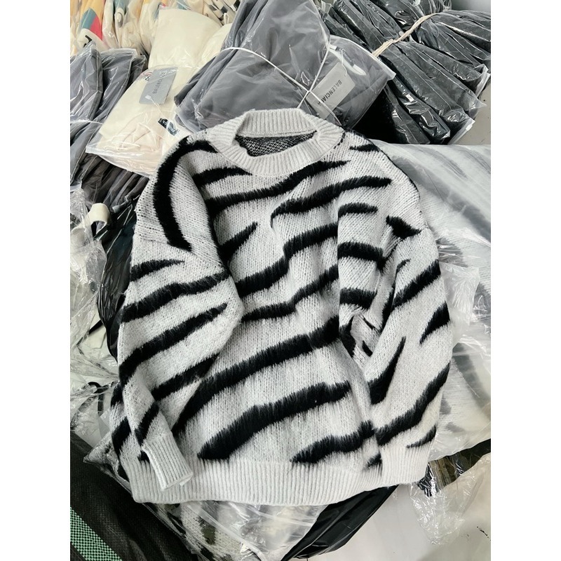 Áo Len Nam Nữ Lông Xù Sọc Vằn, Áo len loang báo vằn form rộng