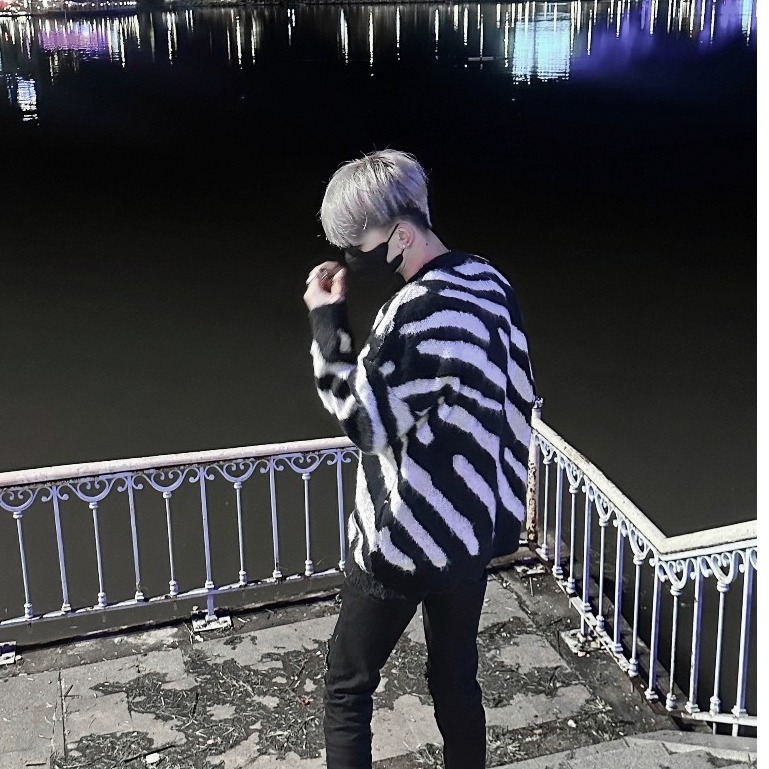 Áo Len Nam Nữ Lông Xù Sọc Vằn, Áo len loang báo vằn form rộng