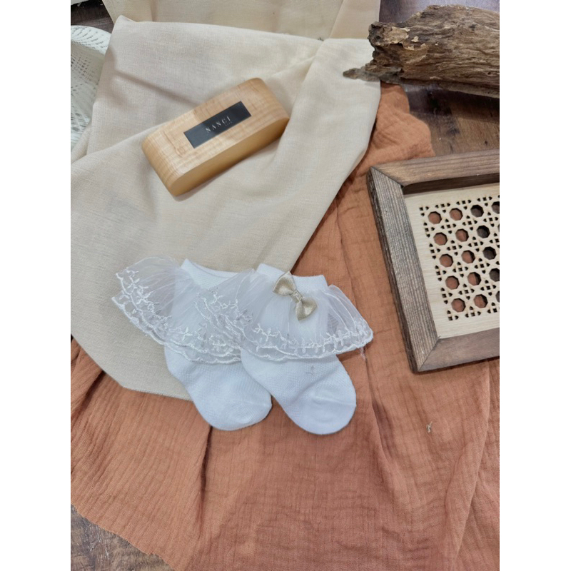 Vớ cổ thấp ren đính nơ công chúa em bé Nanci room