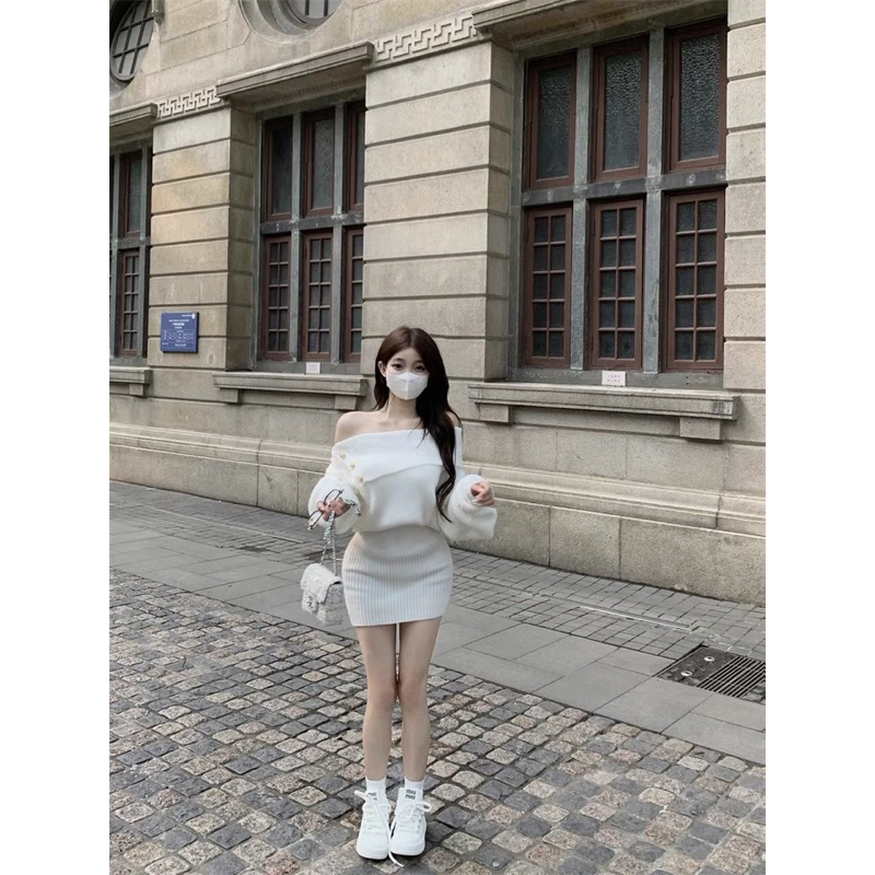 Váy len body trễ vai khuy