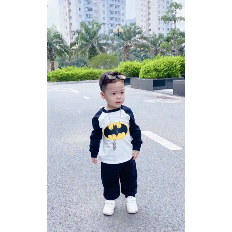 Bộ siêu nhân batman bé kèm ảnh thật