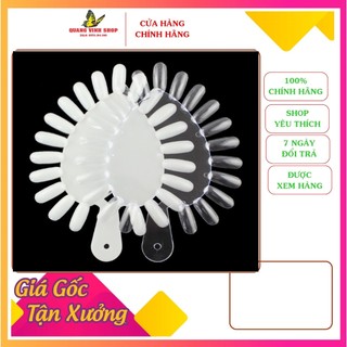 Vỉ móng giả tập sơn móng, vẽ nail, làm bảng màu nail hình trái tim (5k/miếng)