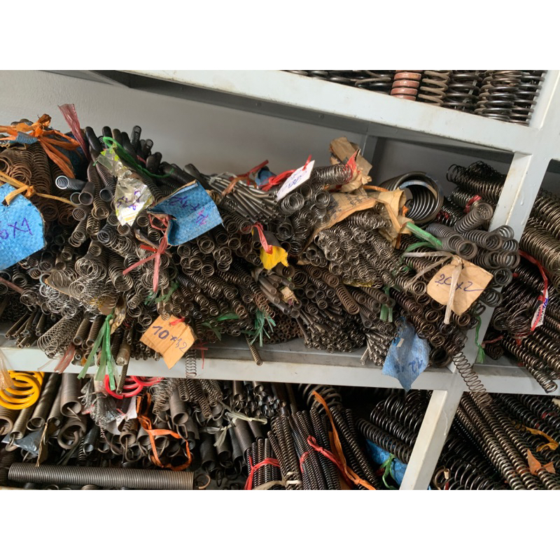 Lò xo nén phi 7 (sợi 1.5mm dài 300mm)👍👍👍