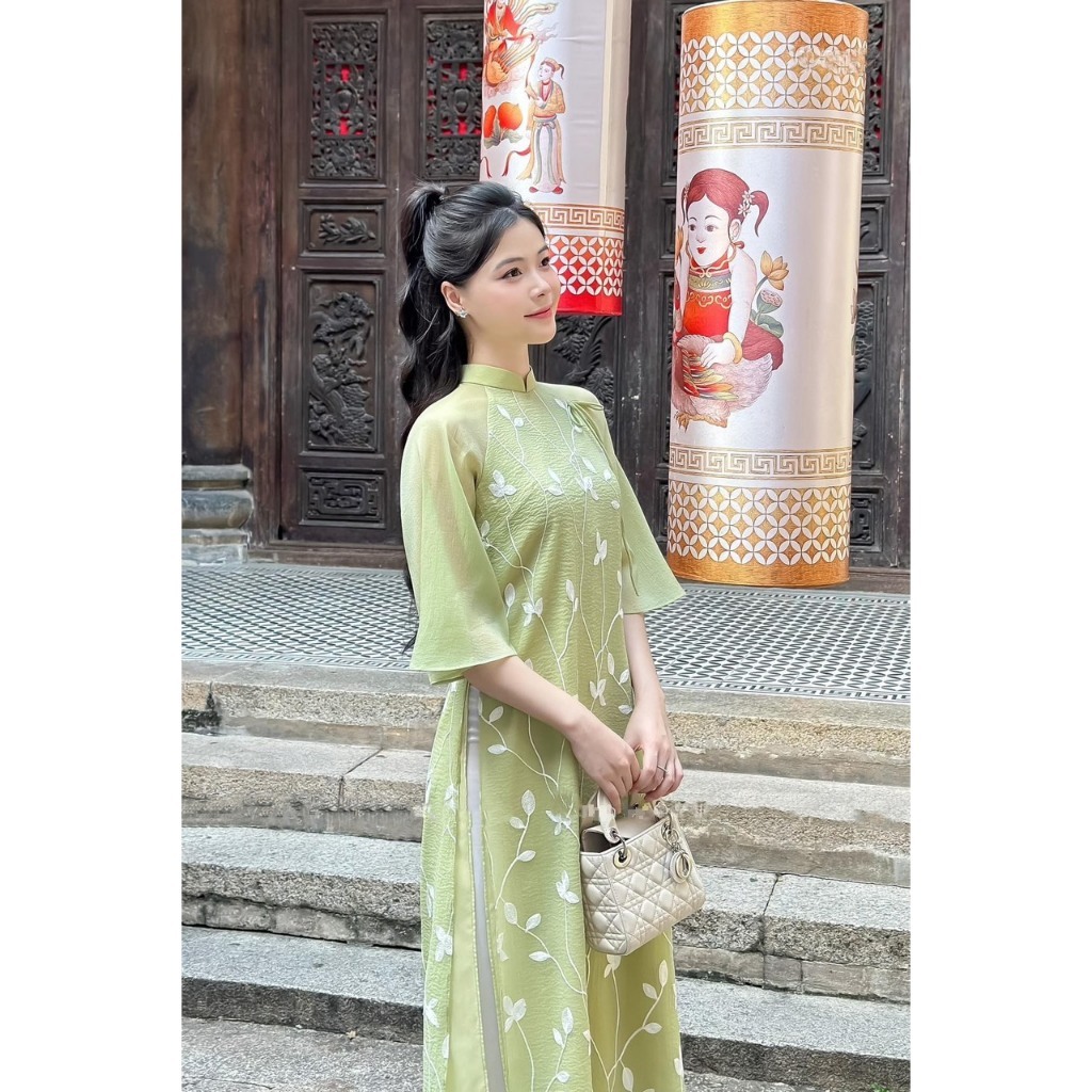 Áo Dài Cách Tân, Áo Dài Ren 4 tà Tay Loe Đính Nơ H12