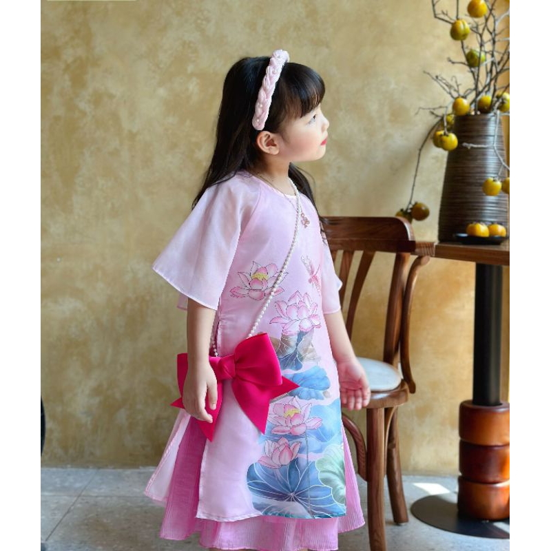 ÁO DÀI TẾT DẠNG ĐẦM VÁY VOAN TƠ TAY PHỒNG CÁCH TÂN BÉ GÁI HAIVANCO 10 đến 40 kg mềm mại và thoáng mát hoa văn độc đáo