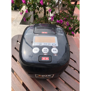 Nồi cơm điện cao tần Tiger xoong gốm 1l cơm nấu cực ngon