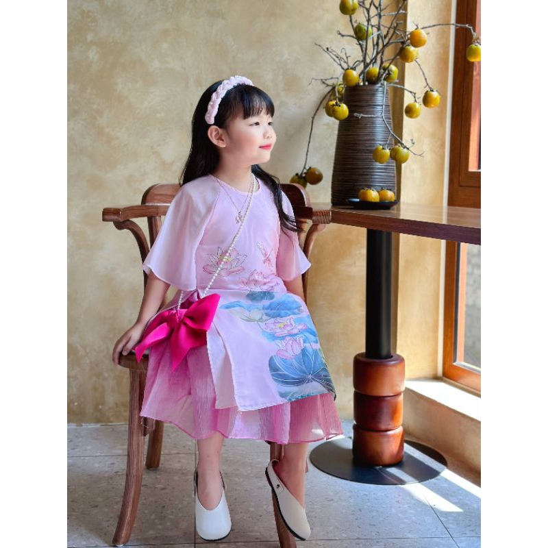 ÁO DÀI TẾT DẠNG ĐẦM VÁY VOAN TƠ TAY PHỒNG CÁCH TÂN BÉ GÁI HAIVANCO 10 đến 40 kg mềm mại và thoáng mát hoa văn độc đáo