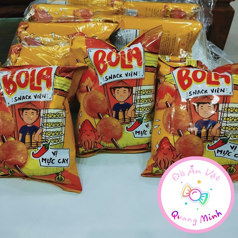 Bim bim Oishi Snack viên Bola vị Mực cay gói lớn 32 g giòn cay thơm ngon, đồ ăn vặt hot nhất