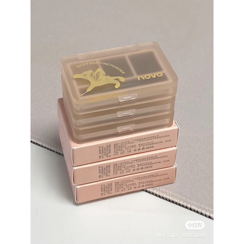 Bột Kẻ Chân Mày 3 Ô NOVO Kèm Cọ Vẽ 2 Đầu