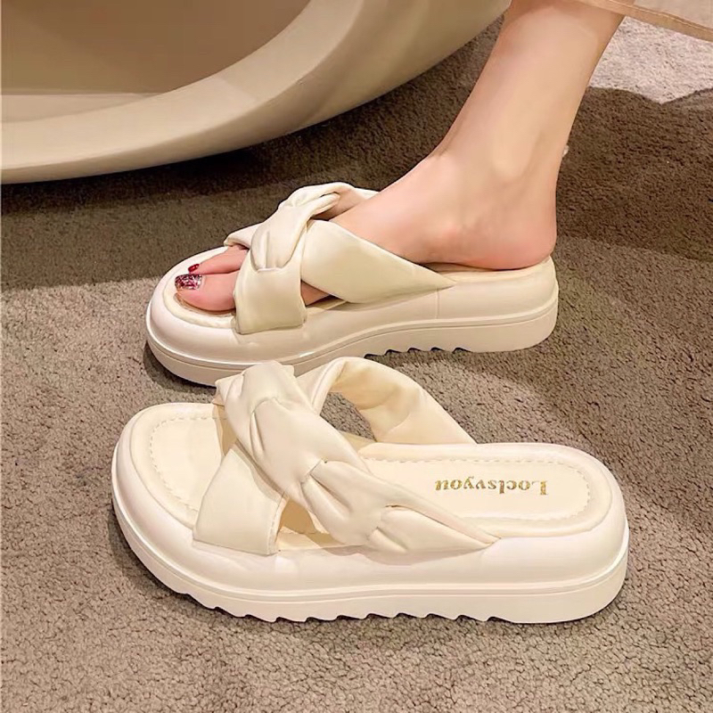 Dép quai chéo su mẫu mới đế 4p