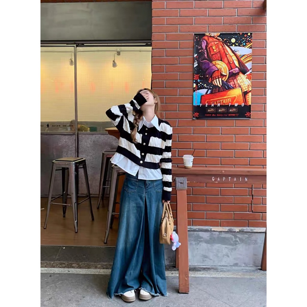 Áo len cài cúc dáng ngắn phối cổ sơ mi phong cách Vintage Hàn Quốc