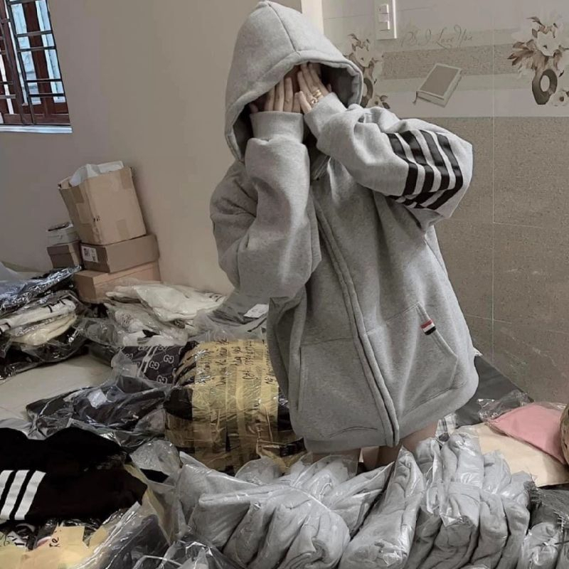 Áo Khoác Hoodie THOM 2 Lớp Khóa Kéo Dáng Rộng Nam Nữ , Áo Khoác THOM Nỉ Túi Thom 4 Vạch Ngang Tay M61