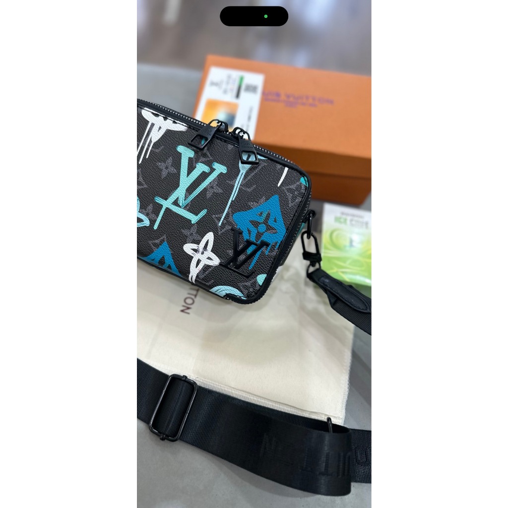 Túi đeo chéo hộp vuông L.V graffity thời trang nam trẻ trung