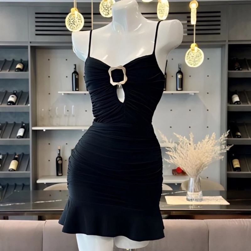 Đầm Body Hai Dây Khoét Ngực Nhún Hông Chân Bèo