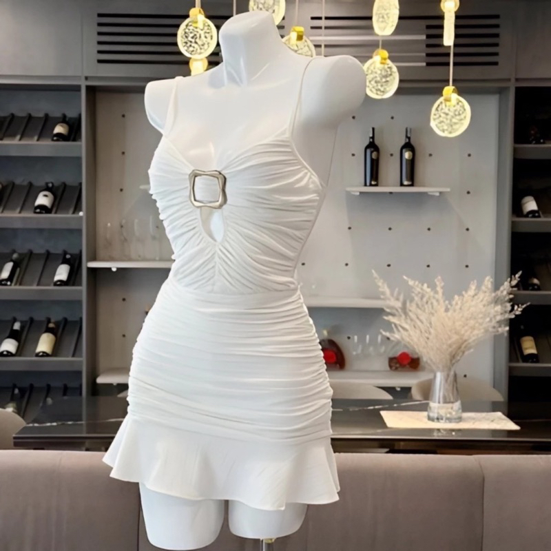 Đầm Body Hai Dây Khoét Ngực Nhún Hông Chân Bèo