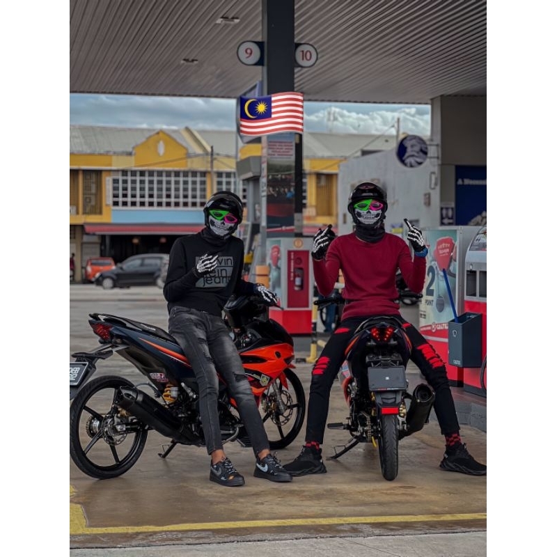 Găng tay zombie Malaysia