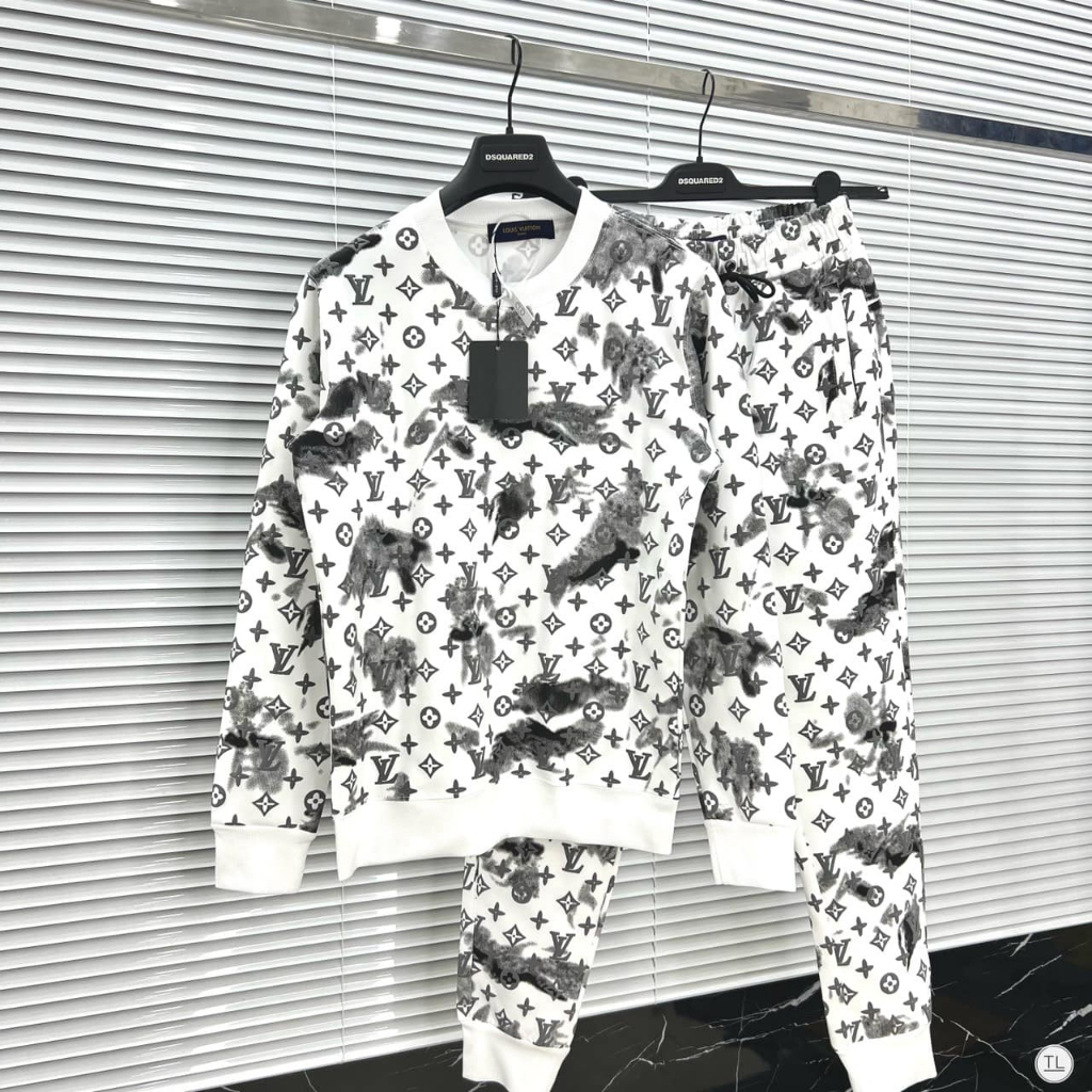 Bộ Nỉ LV, GC, Gấu Thu Đông Vân Chữ Dài Tay Full Mẫu Hot New ,Bộ Thể Thao Côt Tròn gấu thời trang Bản Chất Lươợng