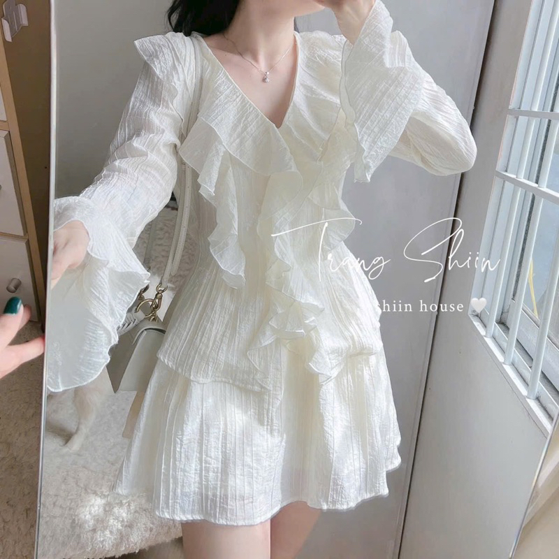Set áo tay loe bèo ngực + chân váy xòe