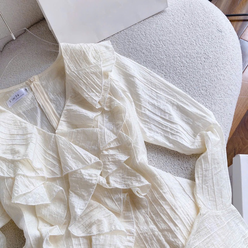 Set áo tay loe bèo ngực + chân váy xòe