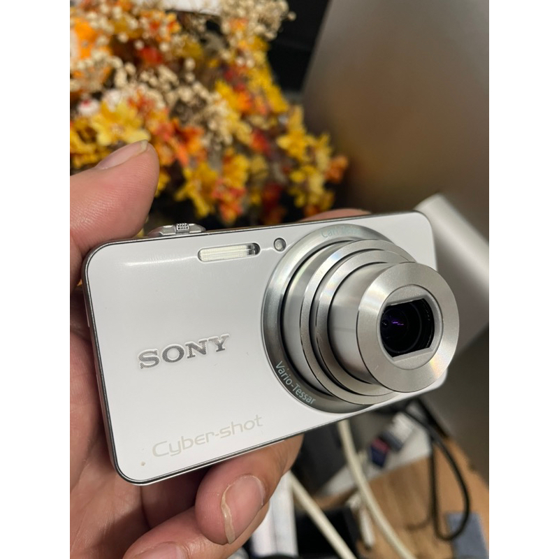 Máy ảnh Sony SyberShot WX70 màm cảm ứng
