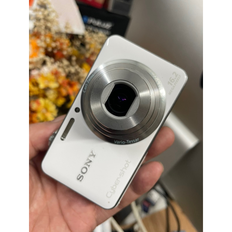 Máy ảnh Sony SyberShot WX70 màm cảm ứng