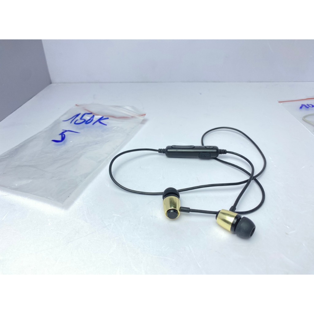 Tai nghe bluetooth có dây nhật bãi số 1