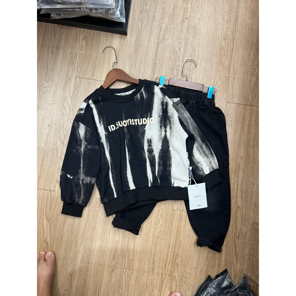 Áo nỉ đen bé trai 2322  SAN326