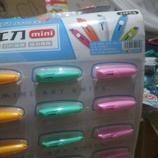 Sỉ Vỉ 24 Con dao dọc giấy Cà Rốt