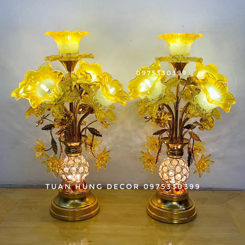 Cặp đèn thờ hoa sen, đèn thờ lưu ly 5 bông chất liệu thủy tinh lưu ly, Đèn thờ Phật ánh sáng vàng