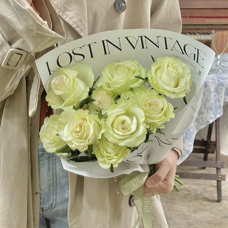 Giấy gói hoa chữ LOVE dày loại xịn 45x30cm