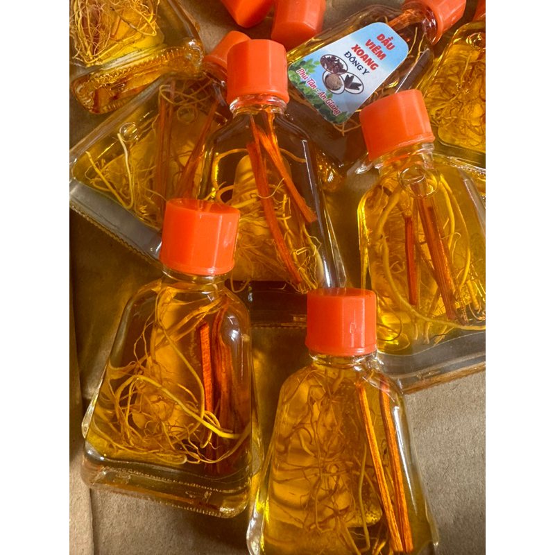 Combo 30 chai dầu vàng rễ 7ml như hình . có tặng