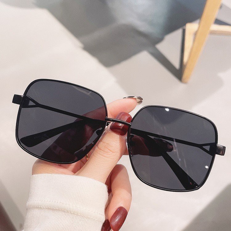 Kính Mát Bản Vuông To