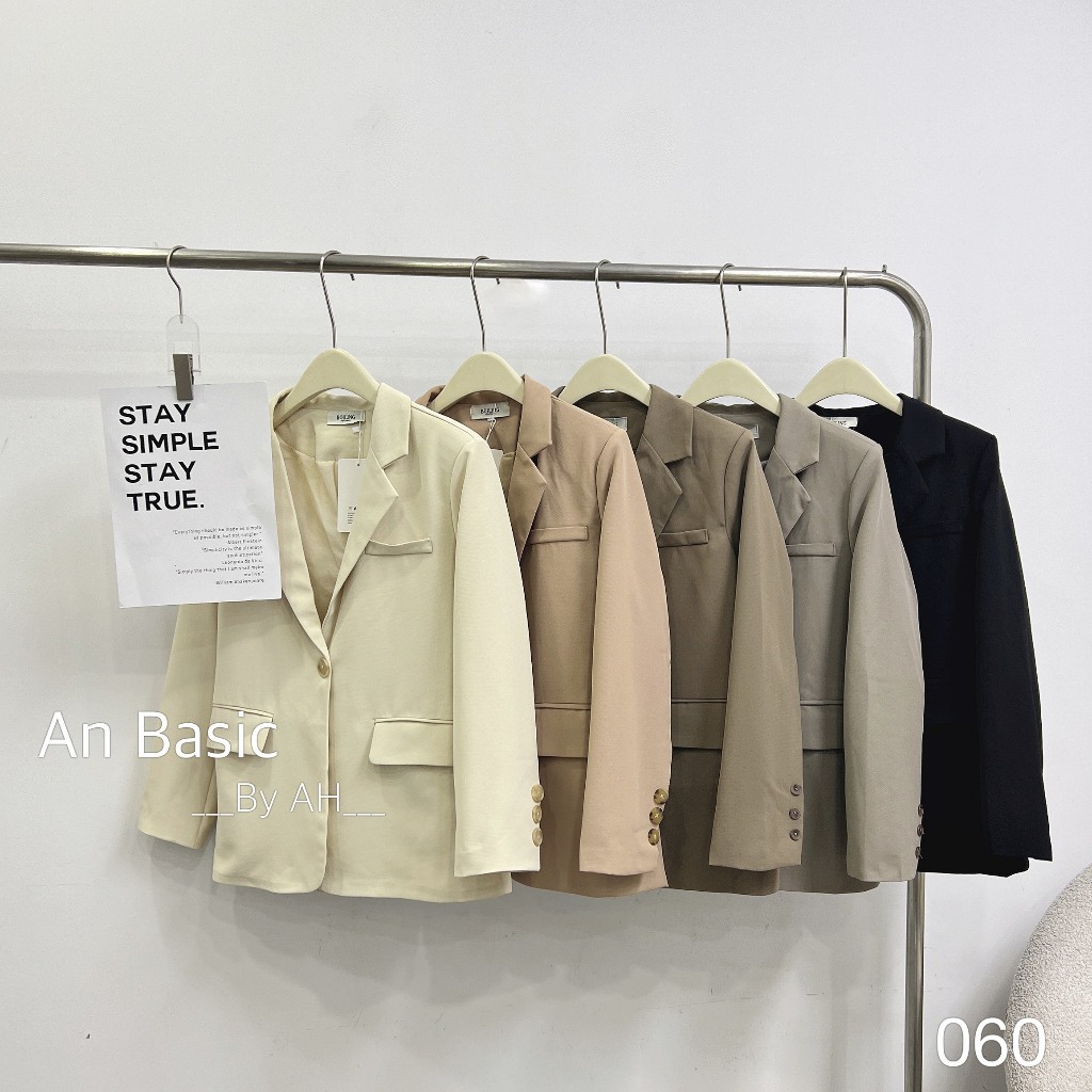 Áo blazer túi nắp sau có hàng khuy xẻ tà sịn xò Maia Blazer060 P0K22