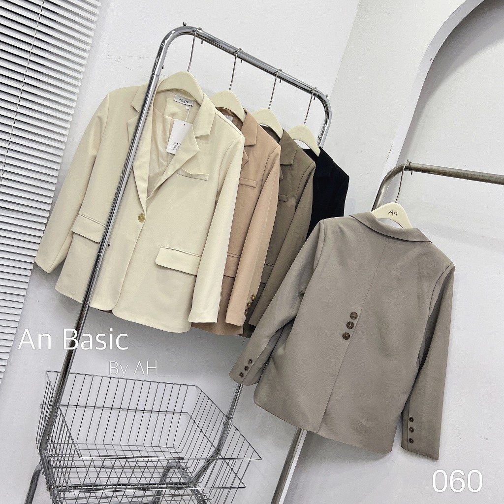 Áo blazer túi nắp sau có hàng khuy xẻ tà sịn xò Maia Blazer060 P0K22