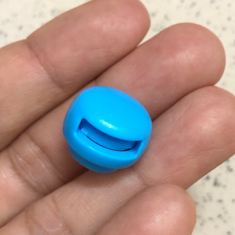 5 cái - Nút chặn nhựa 2 lỗ hình hạt nút tròn dùng chặn dây rút áo khoác, balo rút, thời trang