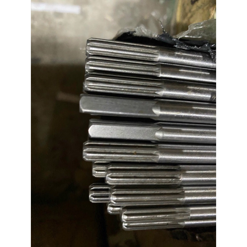 Ty cần máy Tàu, máy Bãi đủ phi đủ khía