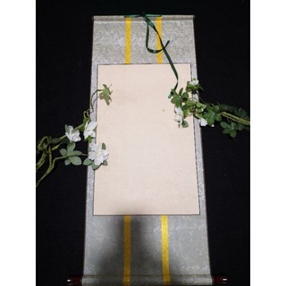 Biểu giấy lụa viết thư pháp 40cm (III)